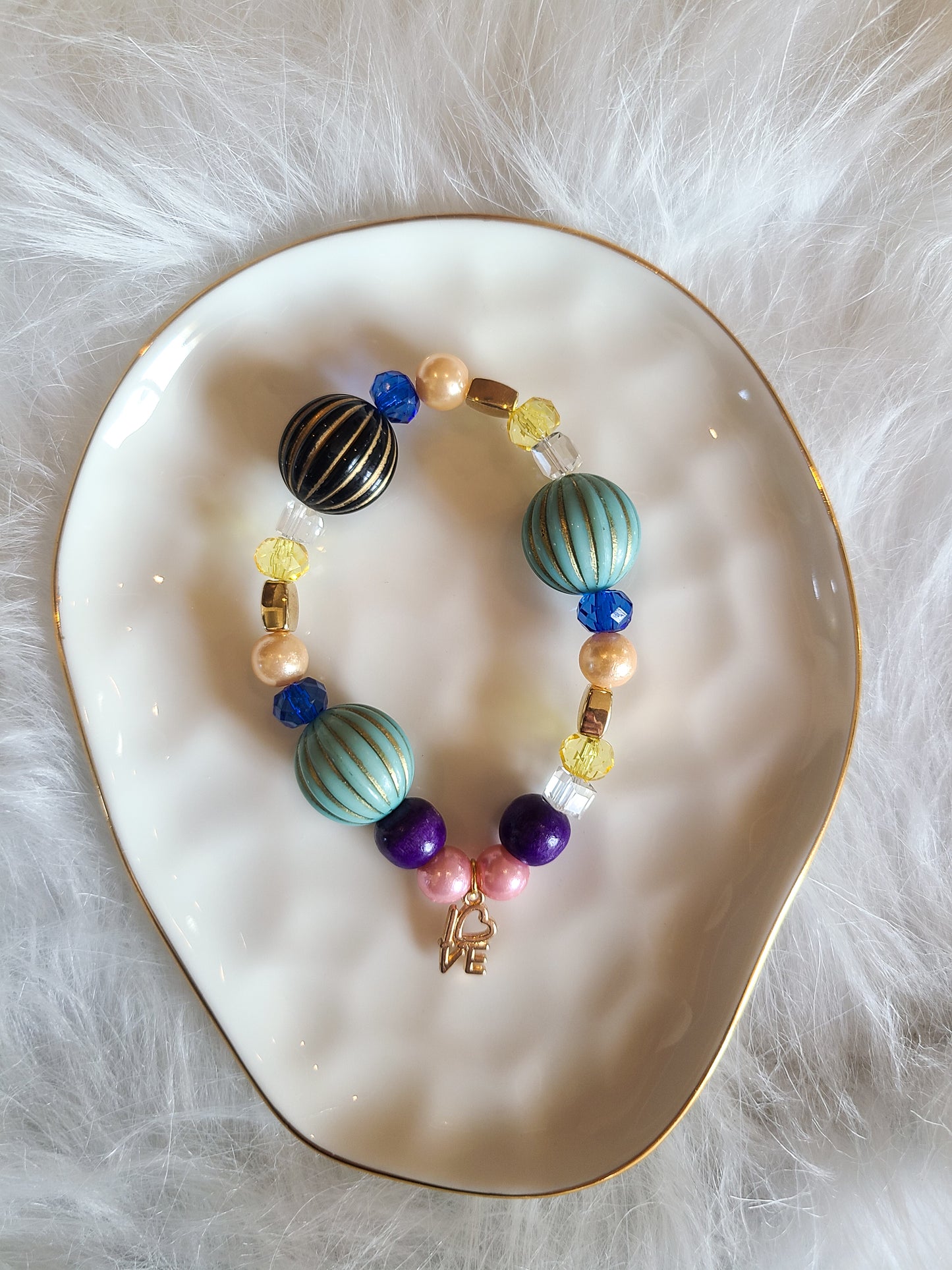 A Mother's Love Beaded Charm Bracelet Gift Set