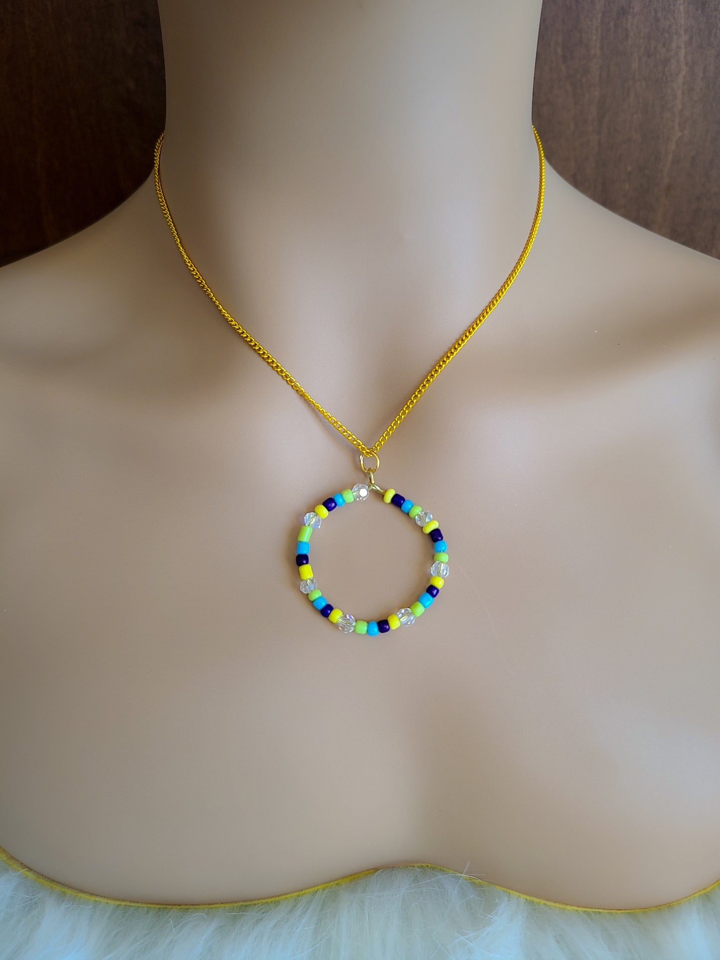 Circle Seed Bead Gold Pendant Necklace